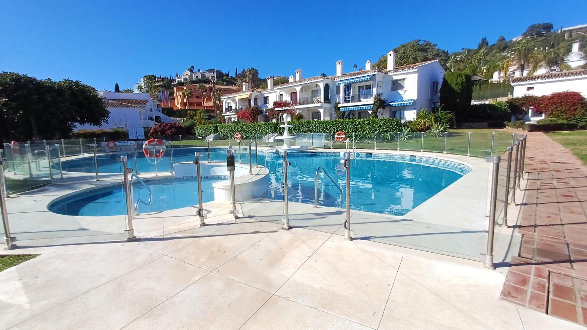 Appartement Le joyau Andalou à Estepona Extérieur photo